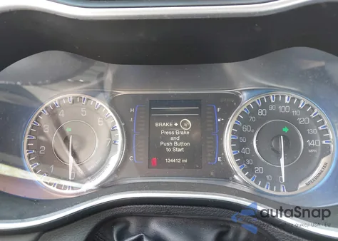 2016 Chrysler 200 Limited из США, поврежденный, VIN 1C3CCCAB4GN124375